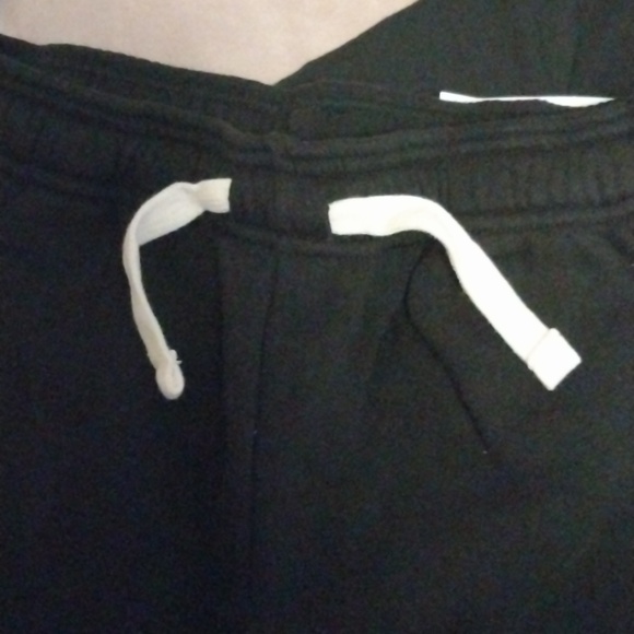 🖤NWT BLACK GAP x DISNEY MICKEY MOUSE SHIRTSLEEVE JOGGER SET🖤 - Picture 4 of 9